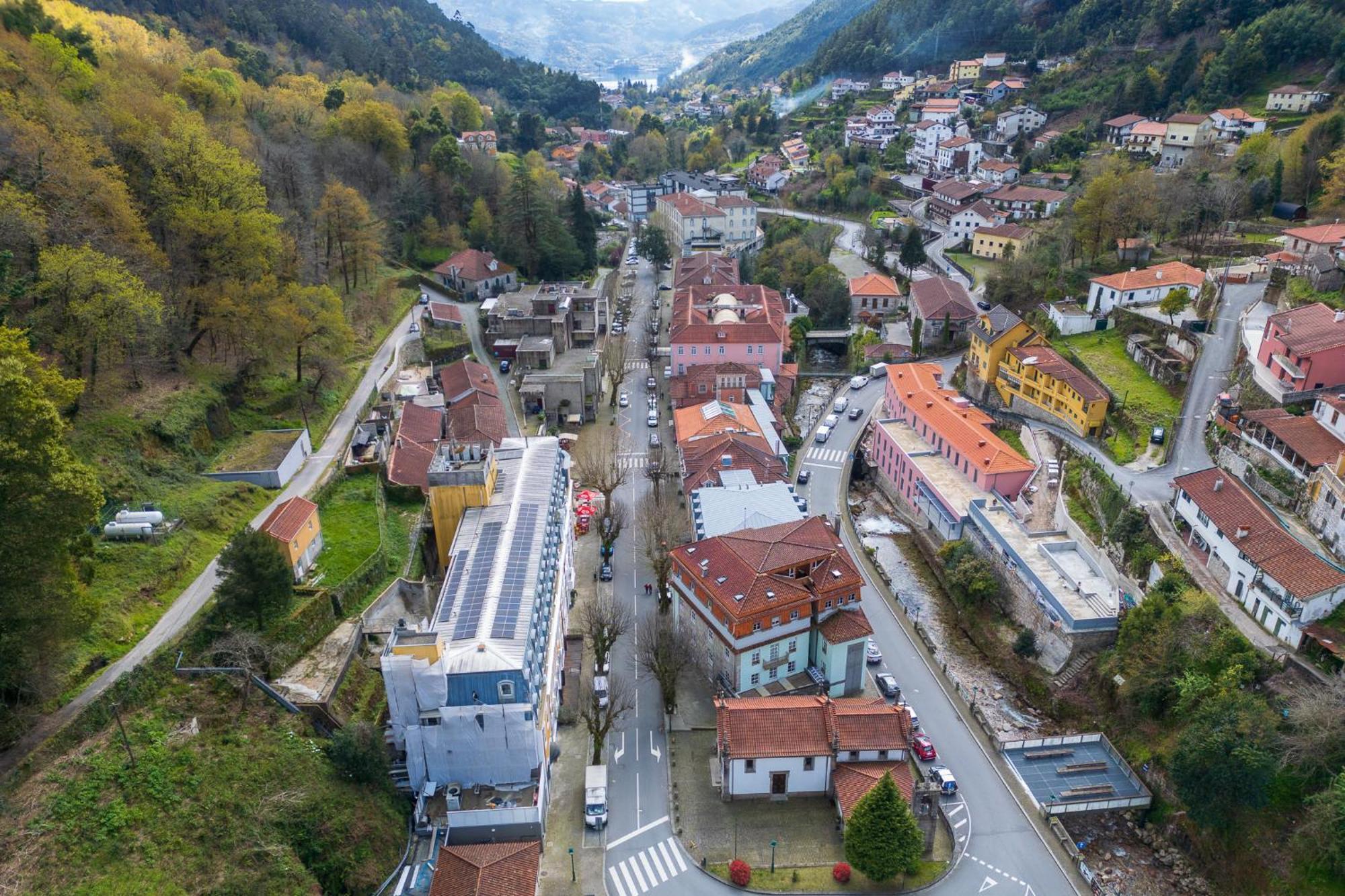 Hotel Apartamentos Geres Ribeiro Zewnętrze zdjęcie